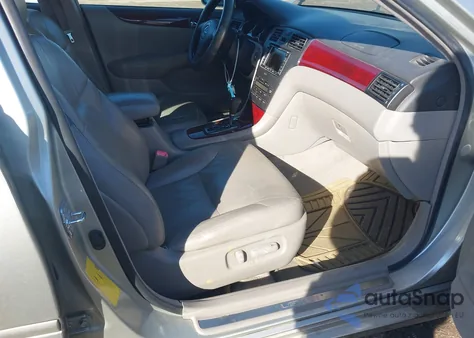 2004 Lexus Es 330 из США, поврежденный, VIN JTHBA30G840009697